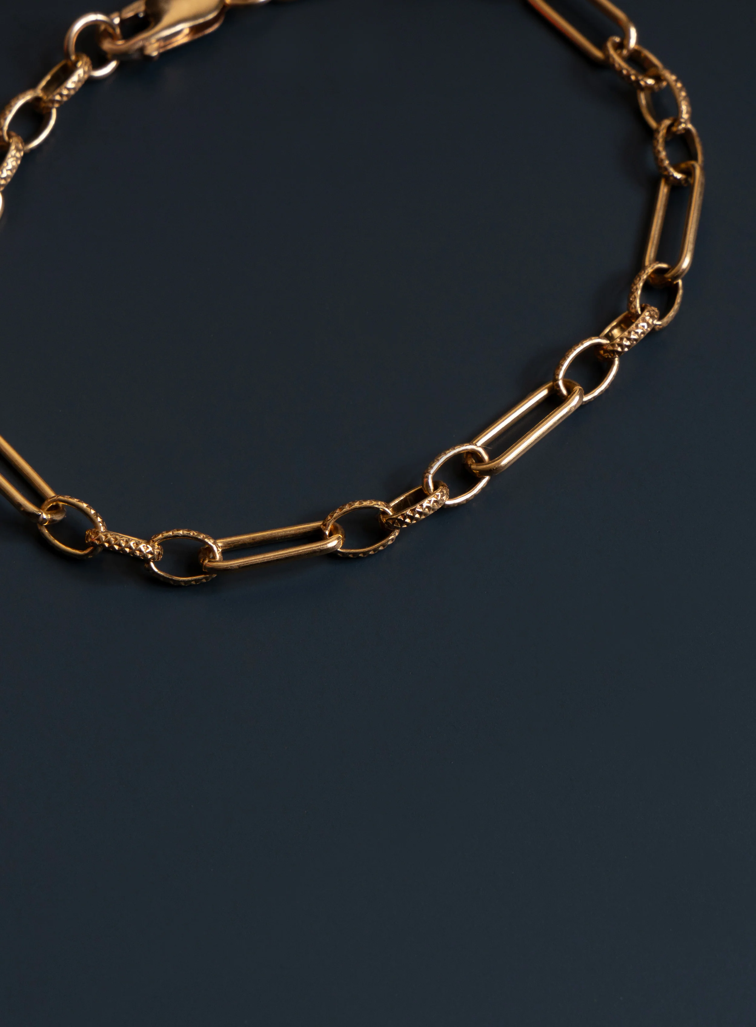 14k Gold Filled Oval Cable Smooth and Textured Chain Bracelet for Men - Image 5
