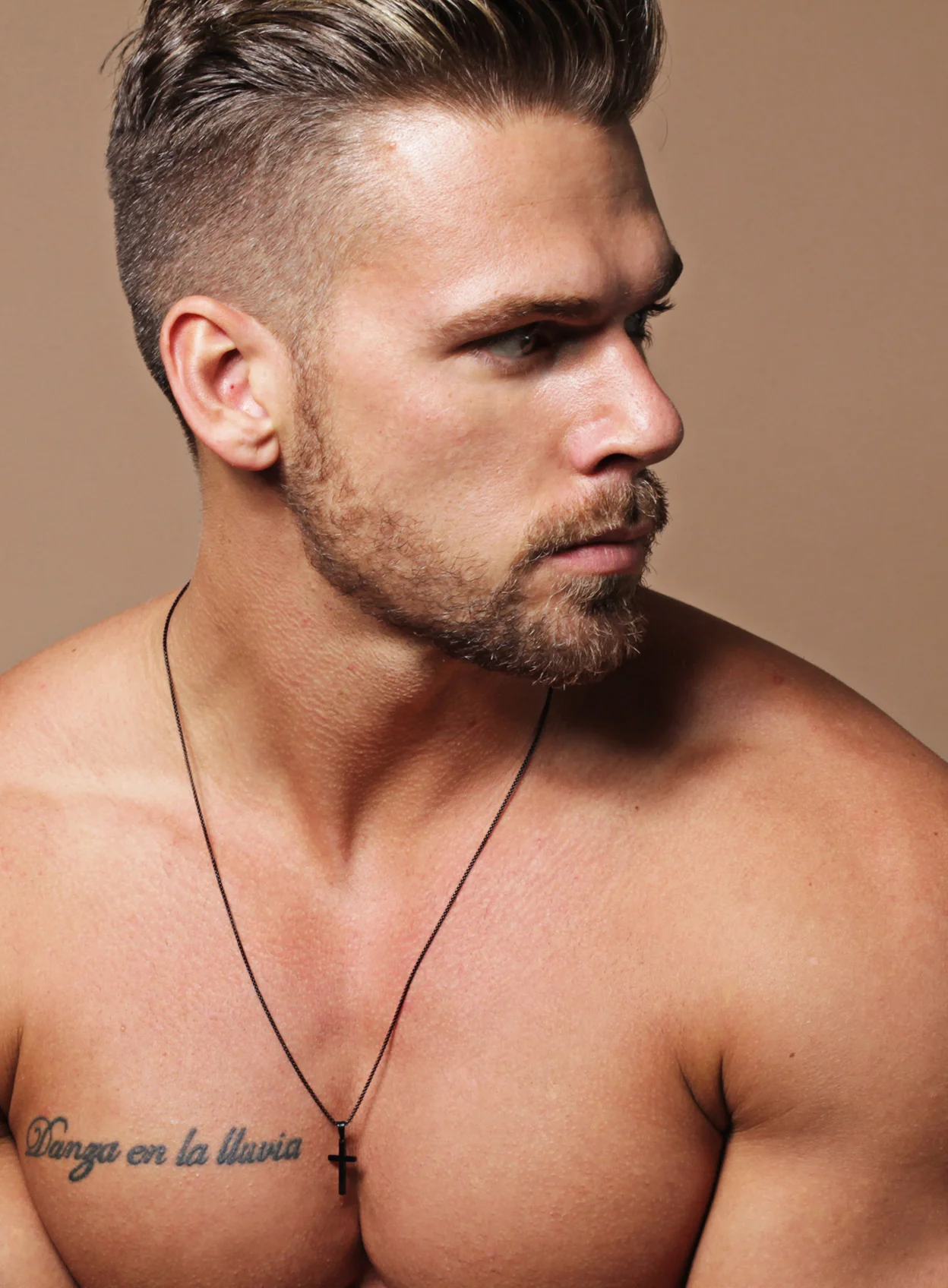 SMALL BLACK CROSS NECKLACE FOR MEN - Image 5