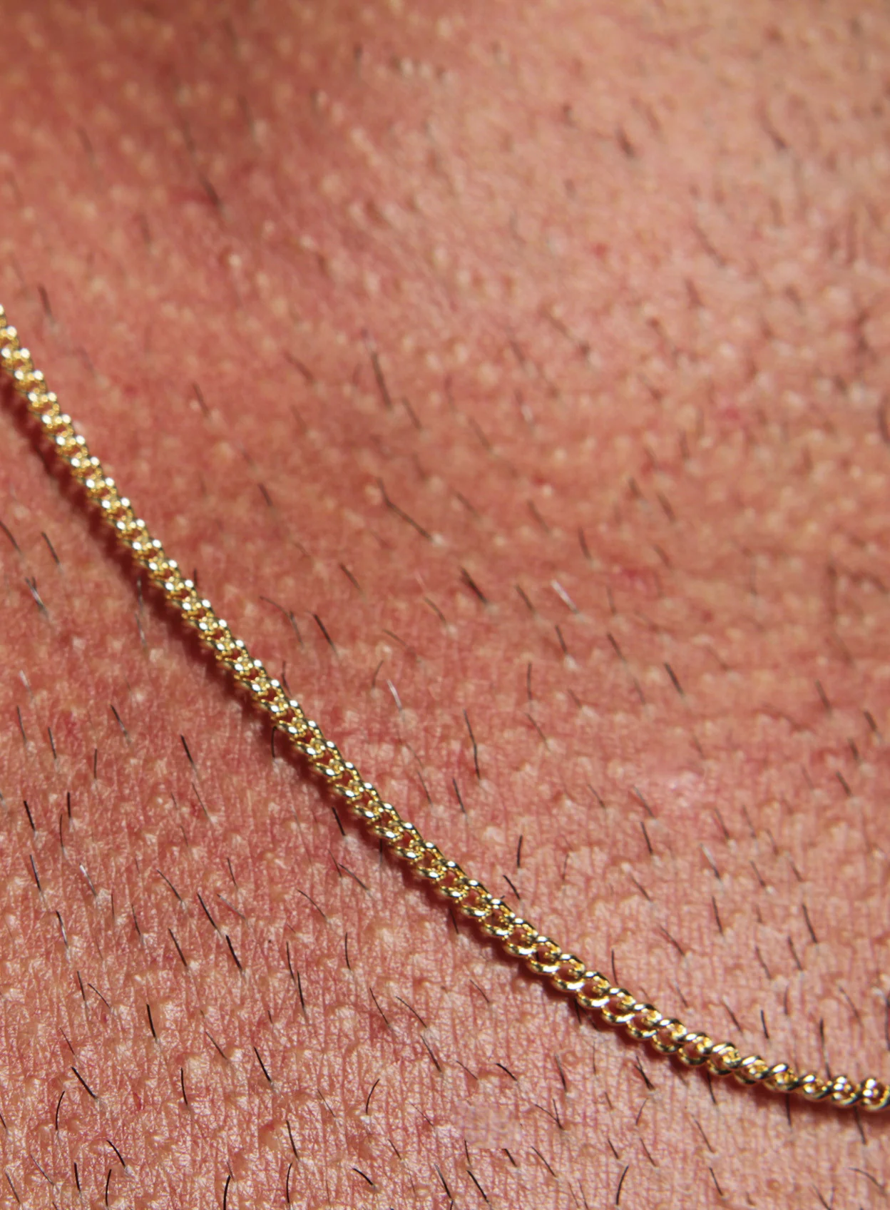 Gold Curb Chain Necklace for Men - Image 4