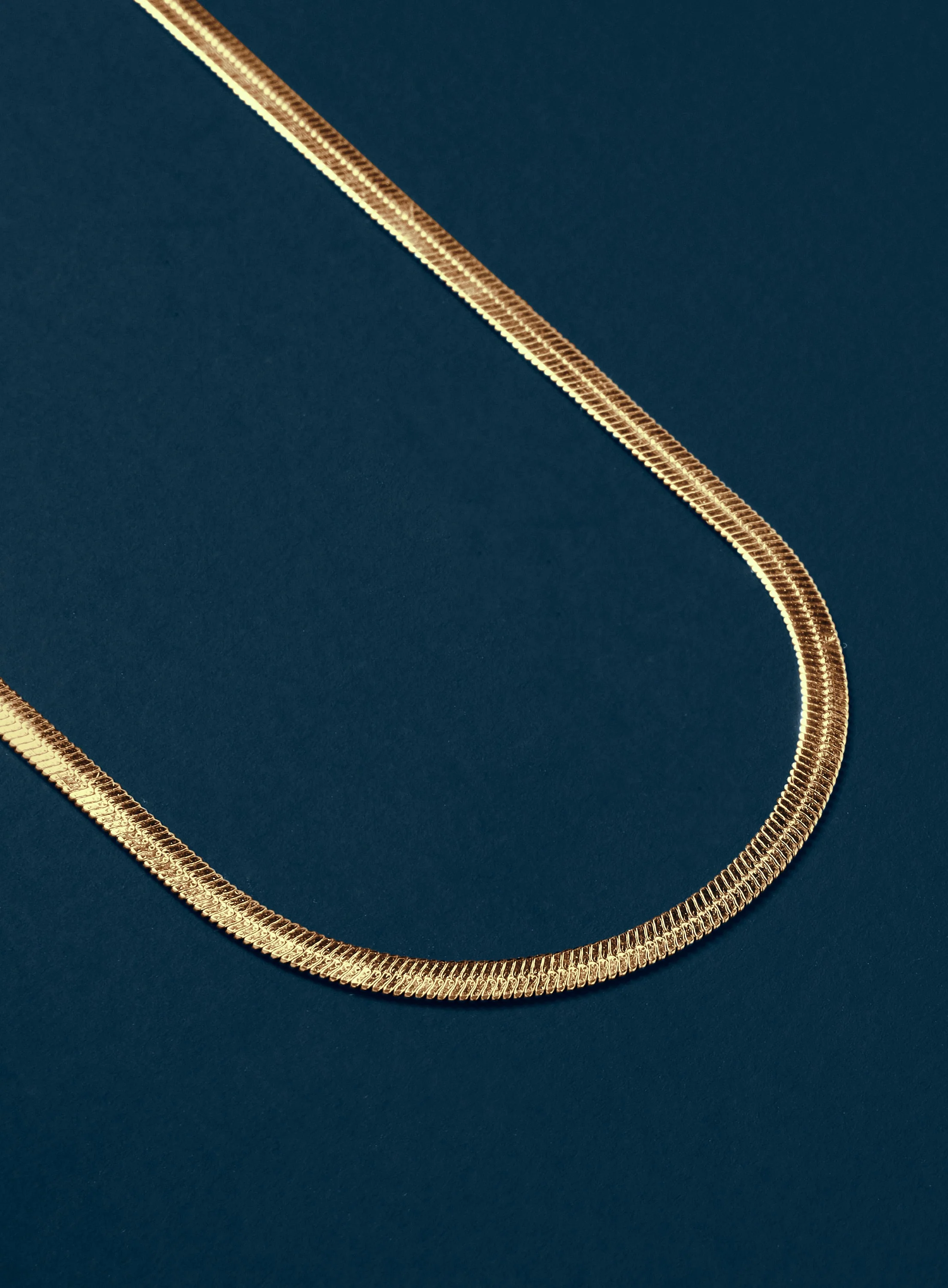 3mm Herringbone Gold Chain Necklace for Men - Image 4
