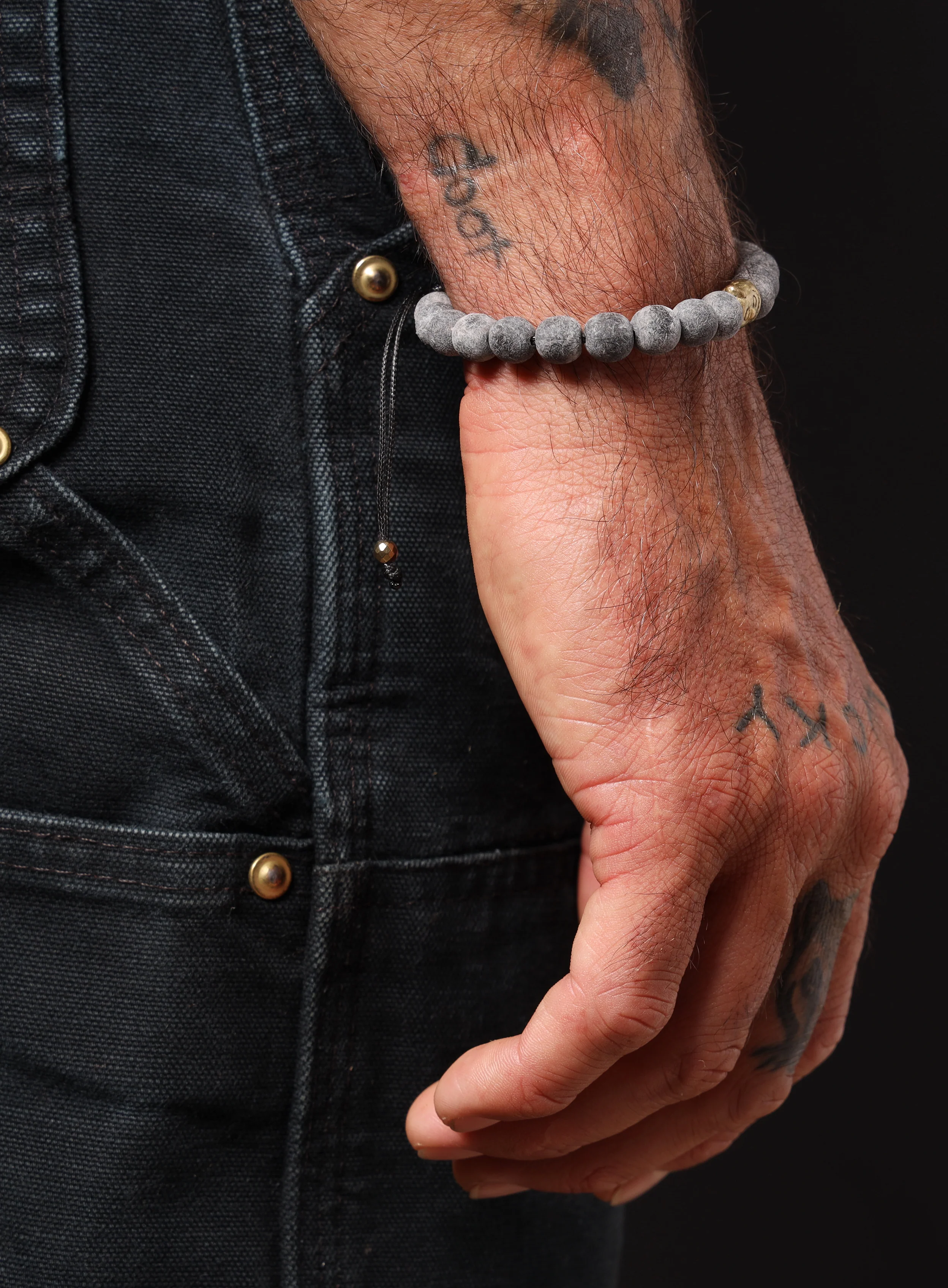 Gray wood and Gold buddha Bead Bracelet for Men - Image 3