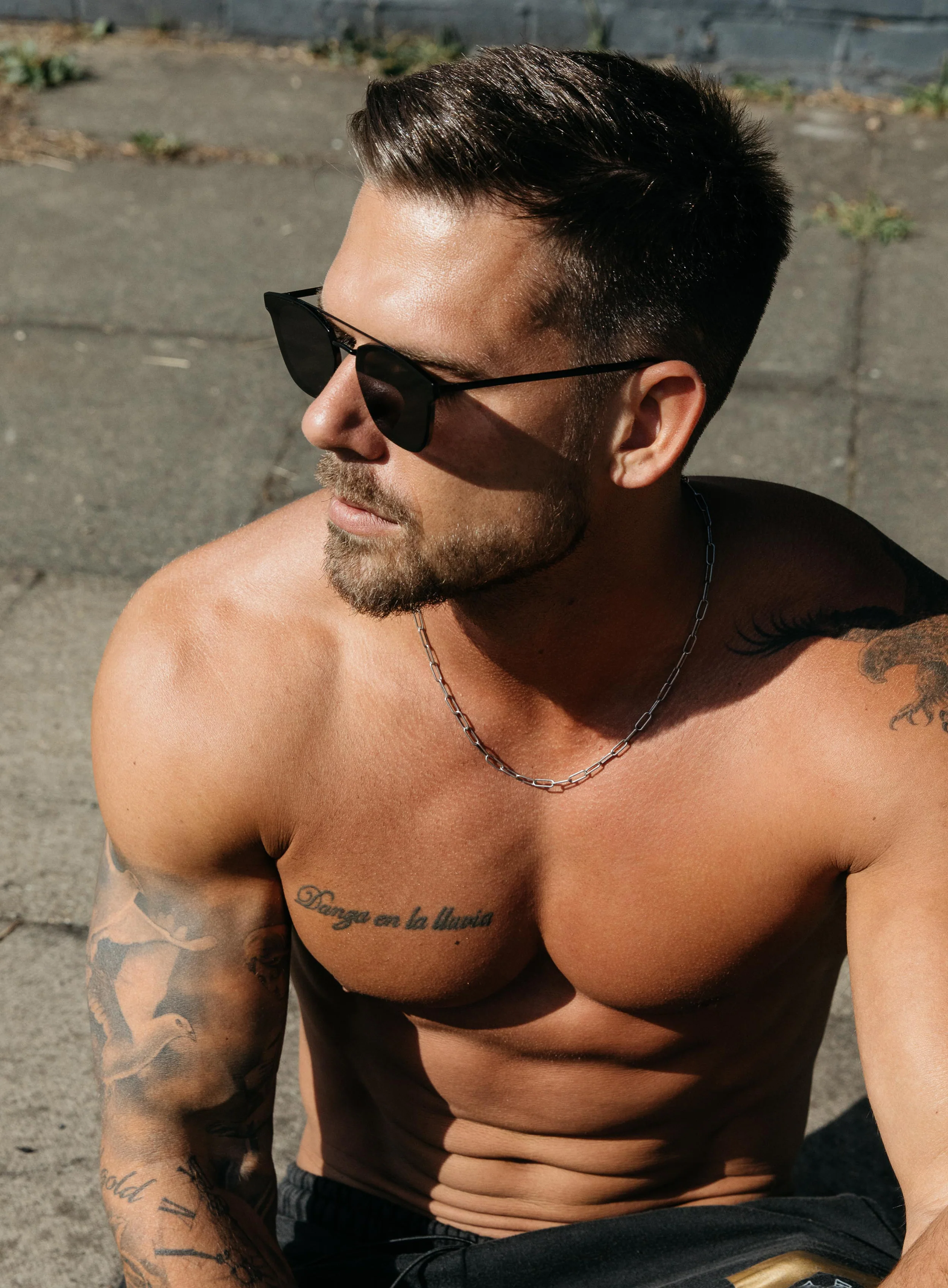 Large Clip Chain Necklace for Men - Image 3
