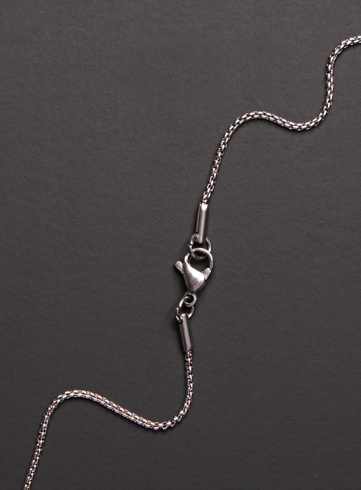 LARGE STAINLESS STEEL CROSS NECKLACE FOR MEN - Image 4