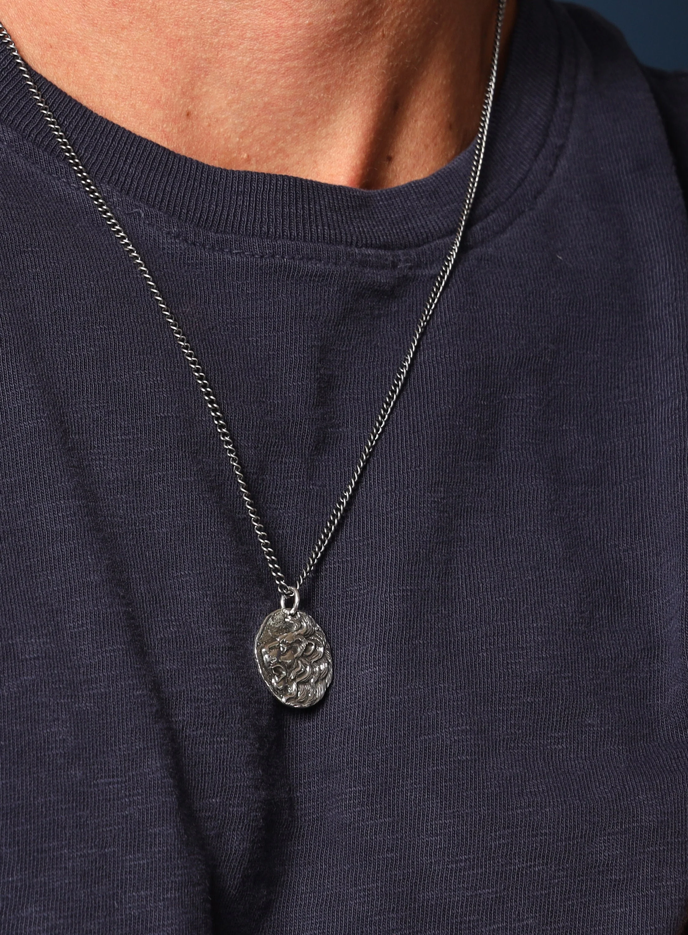 925 Oxidized Sterling Silver Lion Head Necklace - Image 3