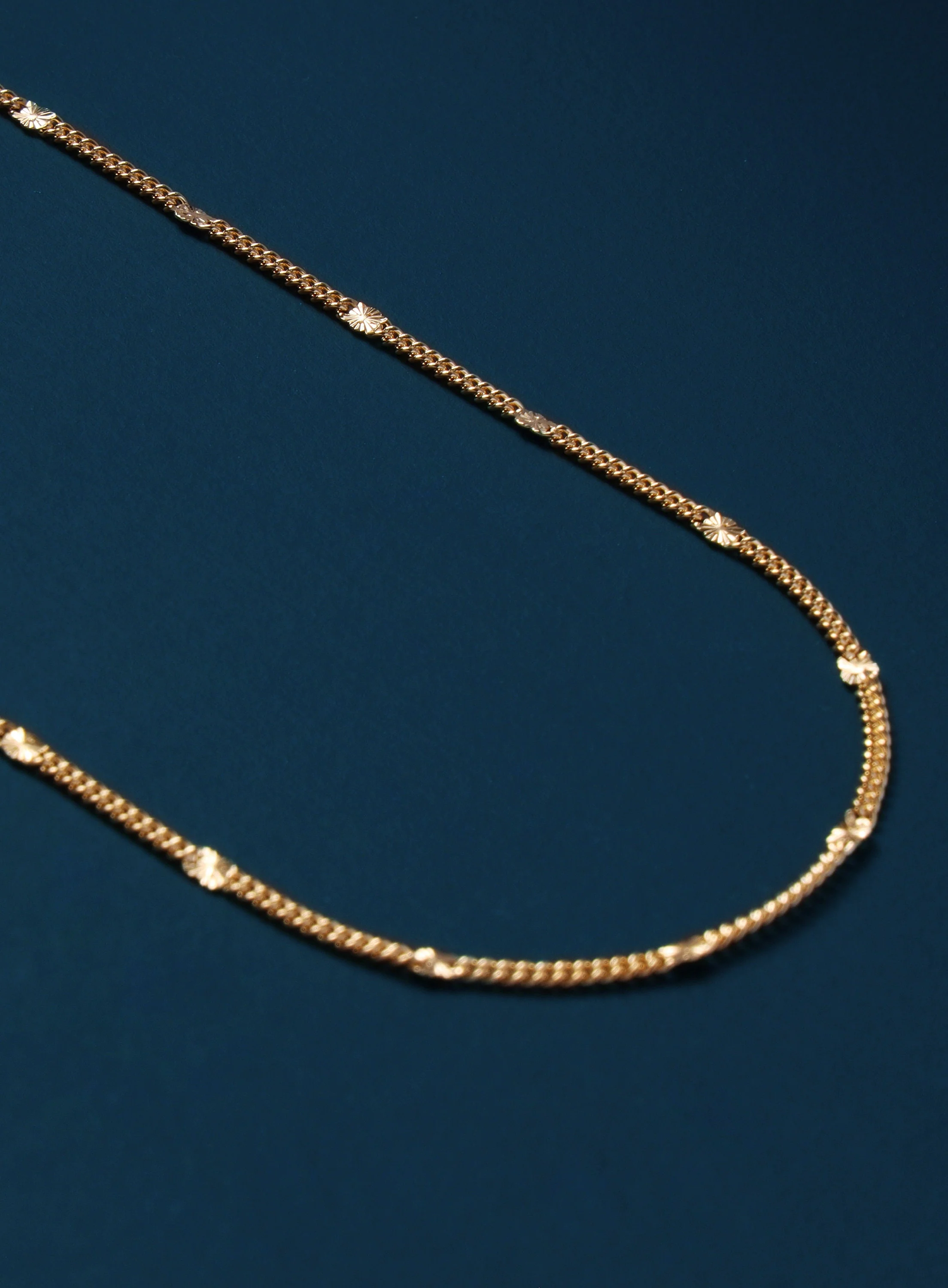 14k Gold Filled Curb Chain Necklace with Satellite Square Links - Image 5