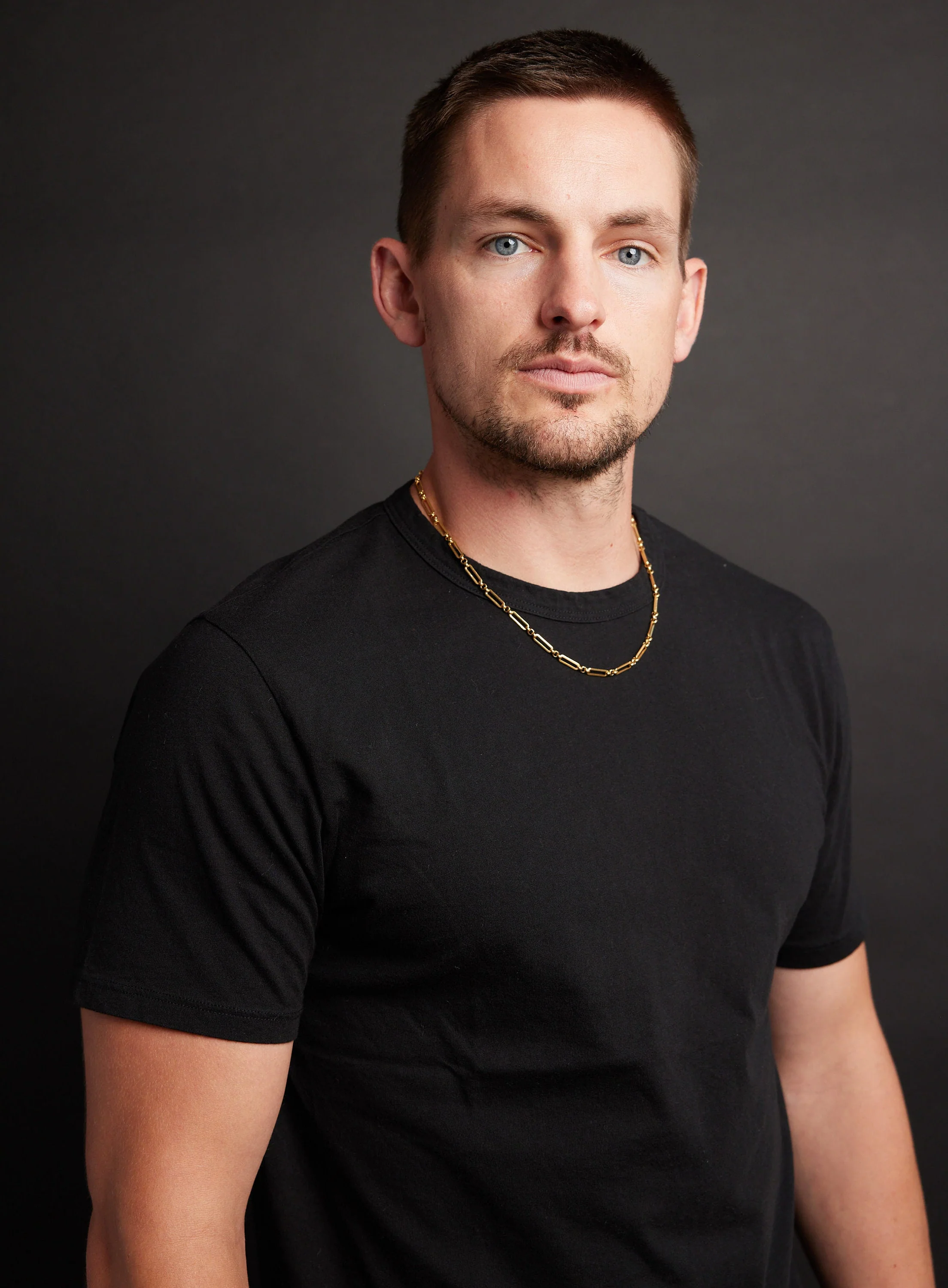 Men's Gold 4.5mm Elongated Cable Chain Necklace - Image 5