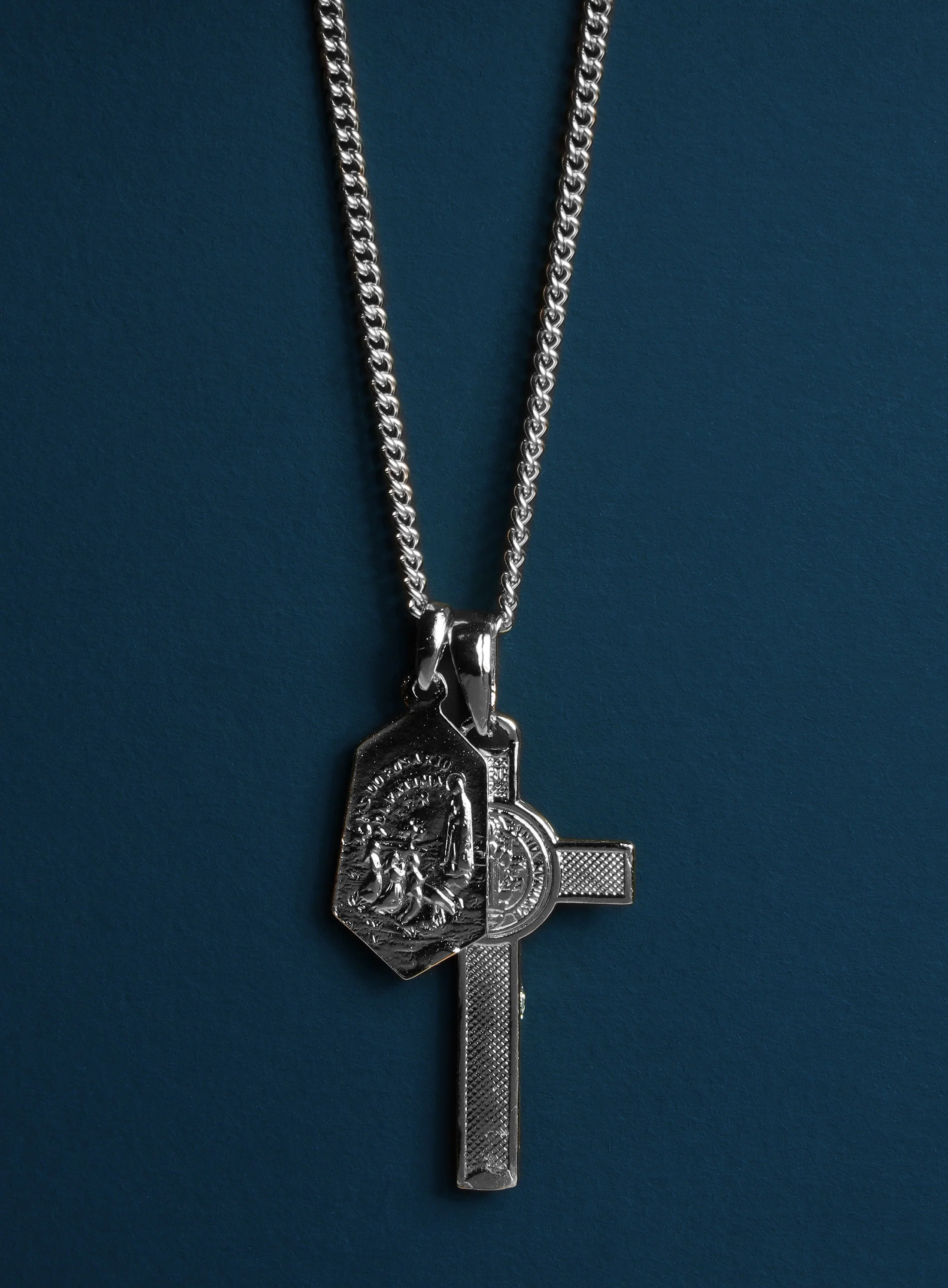 Men's silver Crucifix and Mary medal necklace - Image 5