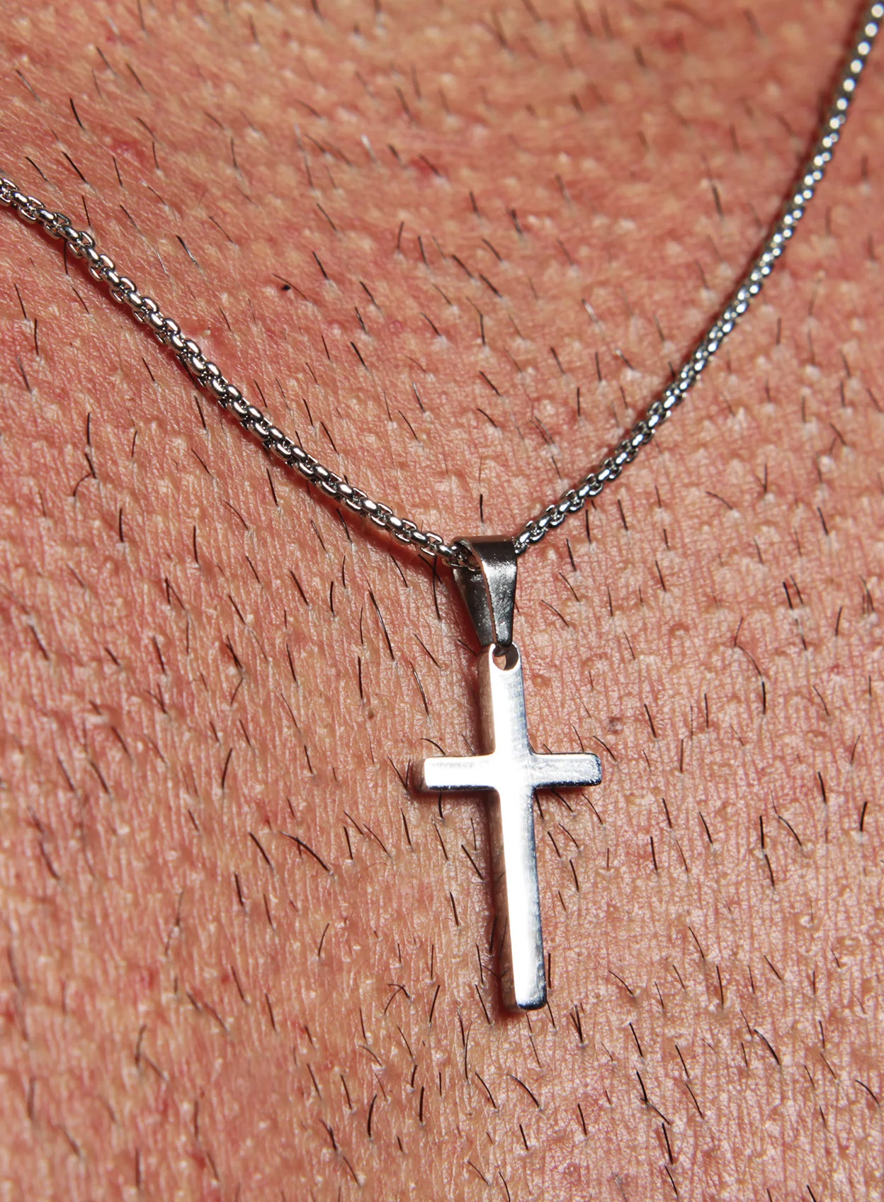 MINI STAINLESS STEEL CROSS NECKLACE FOR MEN - Image 3