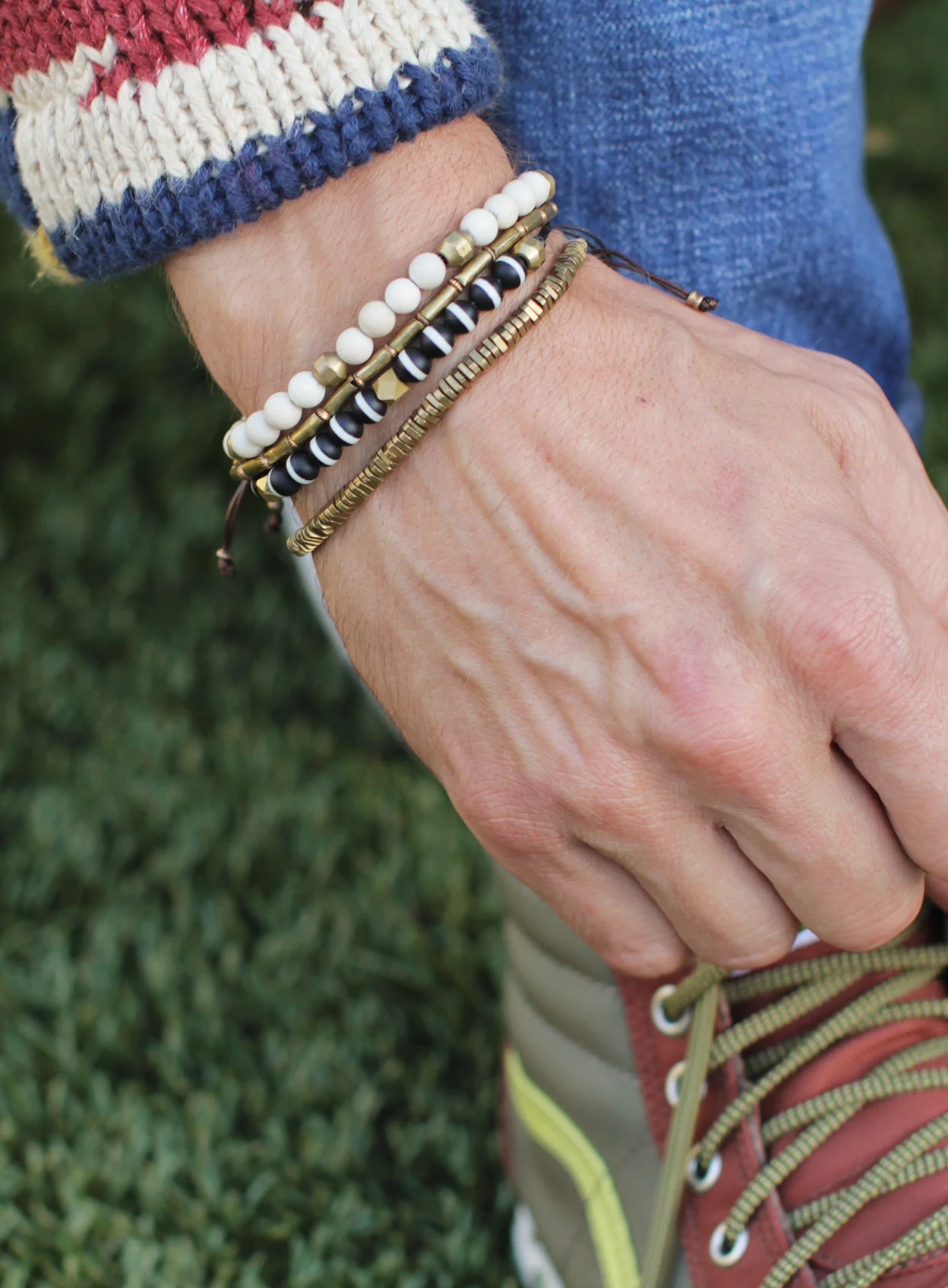 Raw Brass Triangles Beaded Men's Bracelet - Image 3
