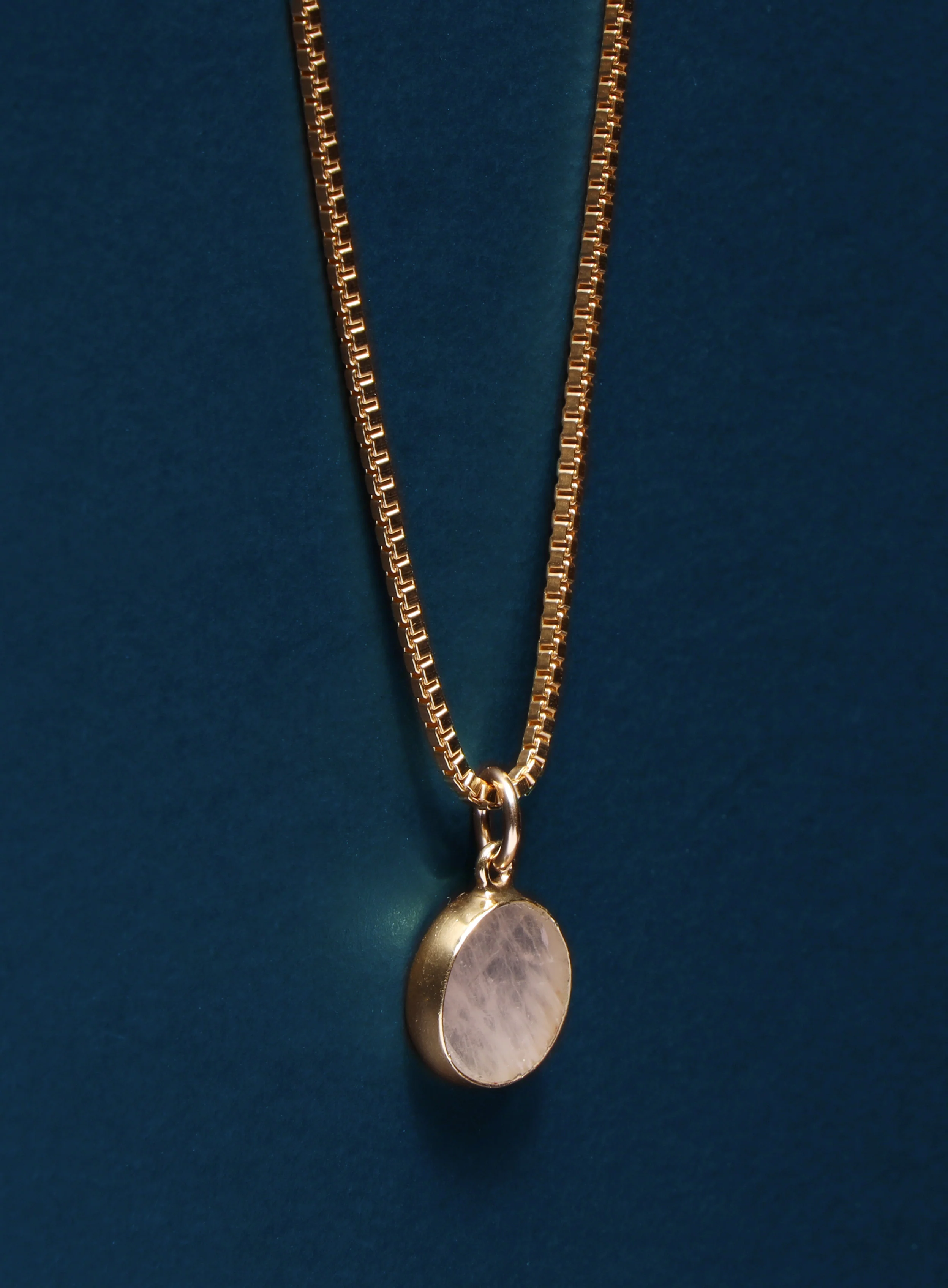 Rose Quartz Gemstone Necklace - Image 3