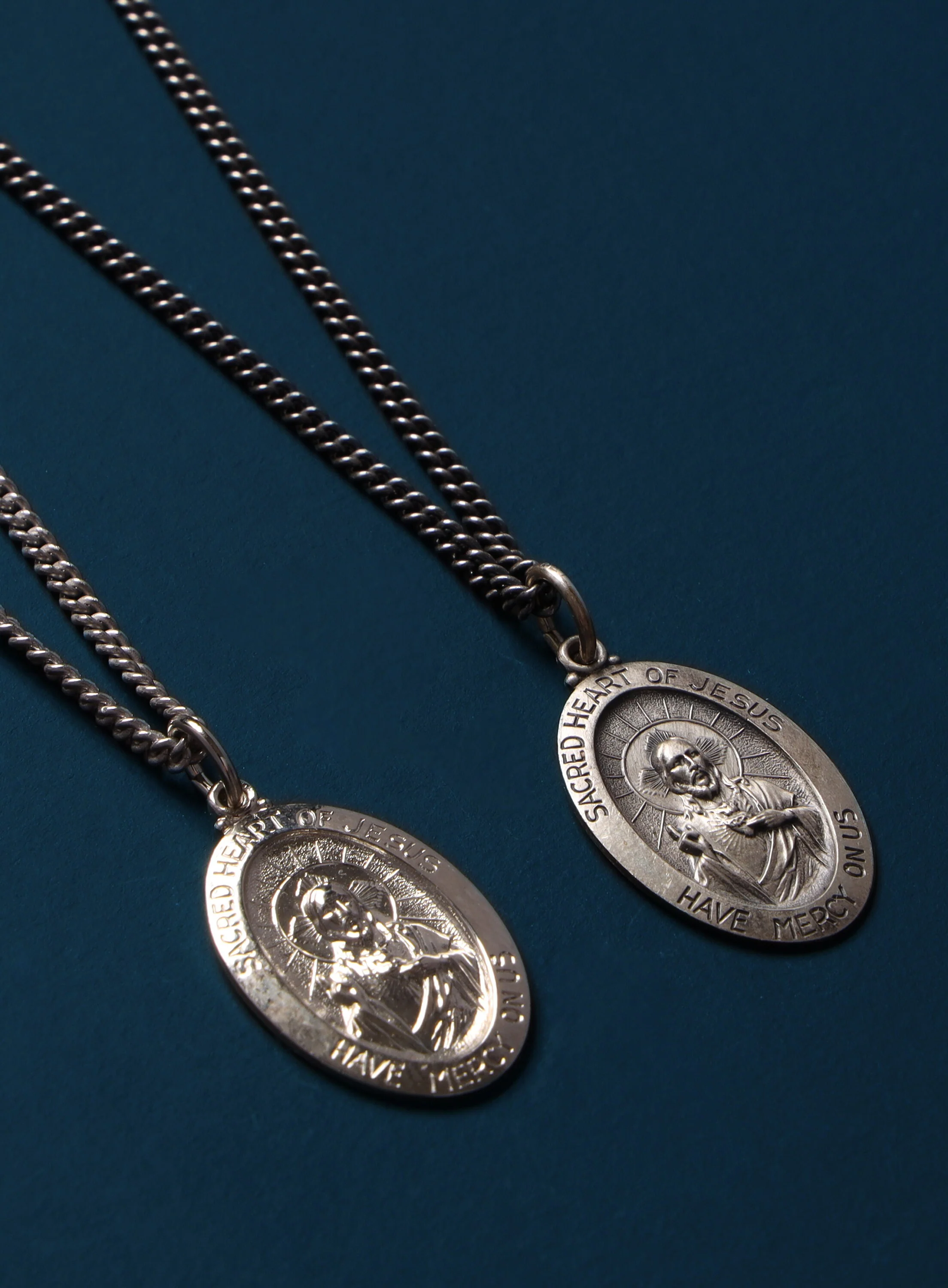Sacred Heart of Jesus Sterling Silver Oval Medal Necklace for Men - Image 3