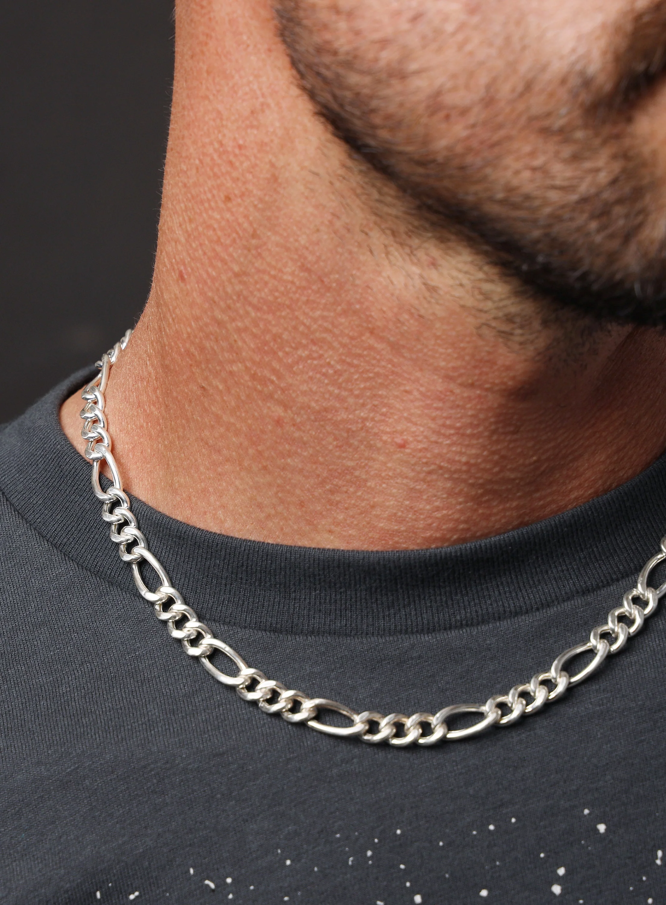 7mm Hollow Sterling Silver Figaro Chain Necklace - Image 3