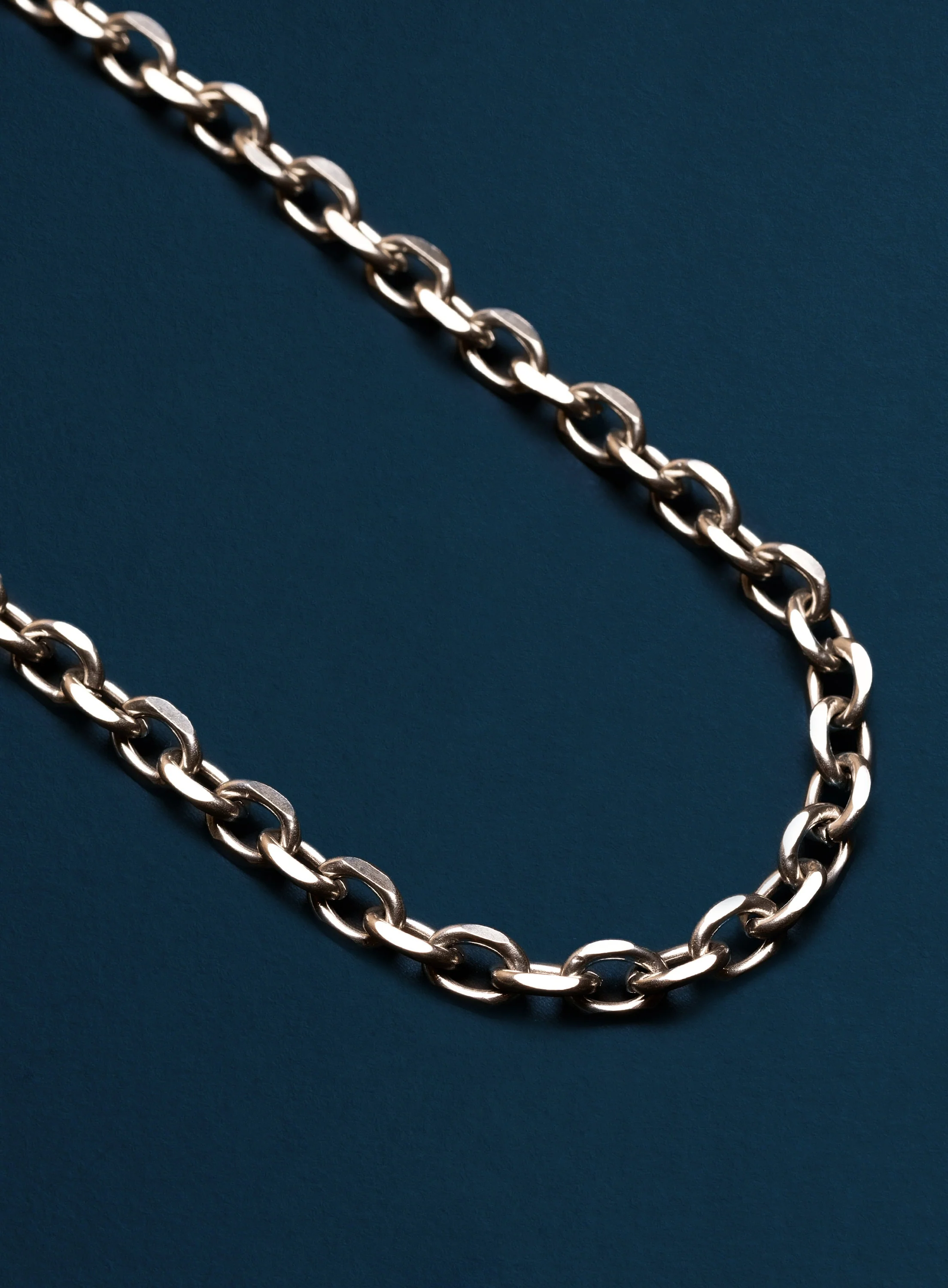 Waterproof 8mm Thick Cable Style Chain Necklace for men - Image 4