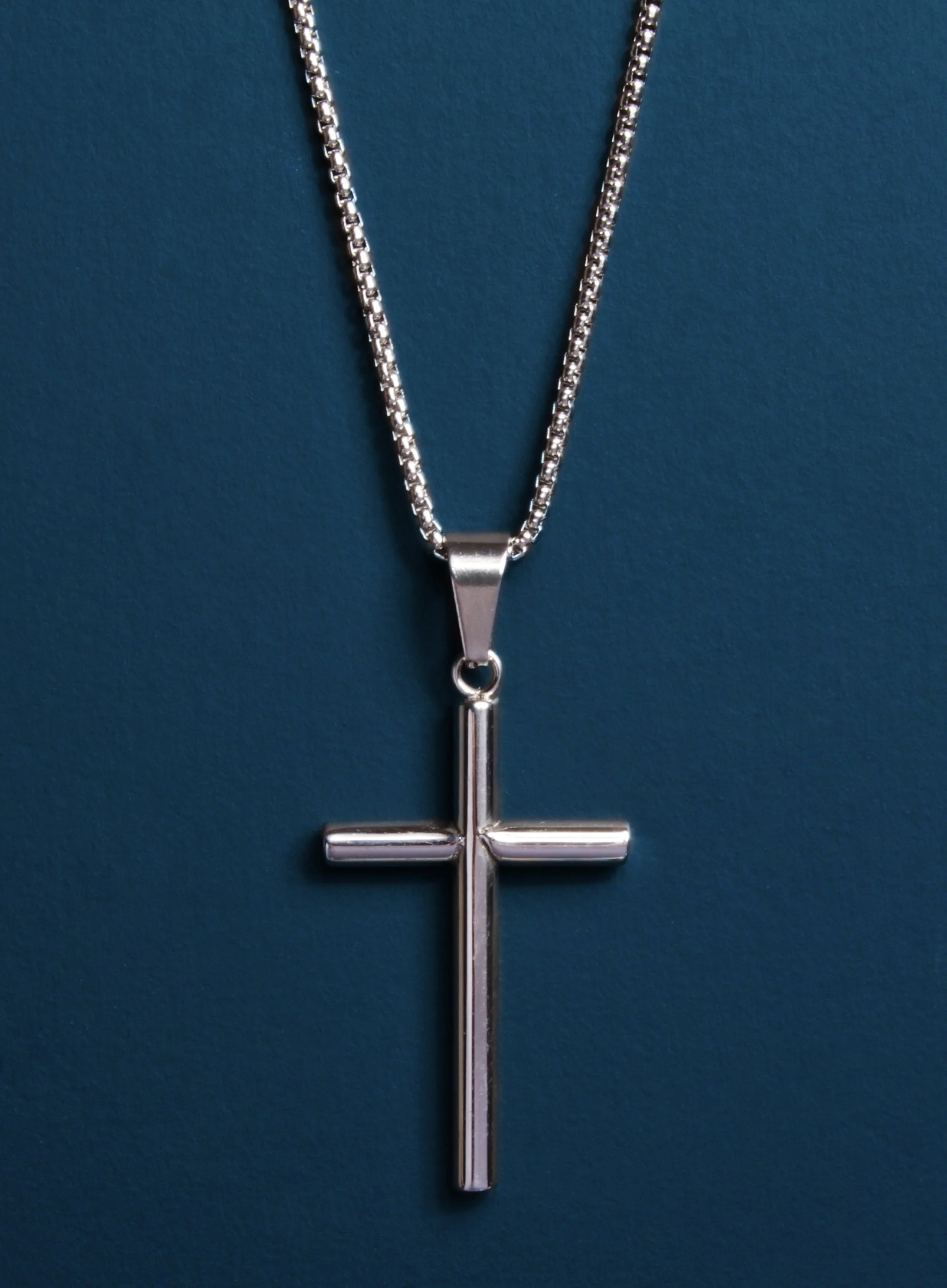 Waterproof Large Mens Silver Cross (Bamboo Style) - Image 3