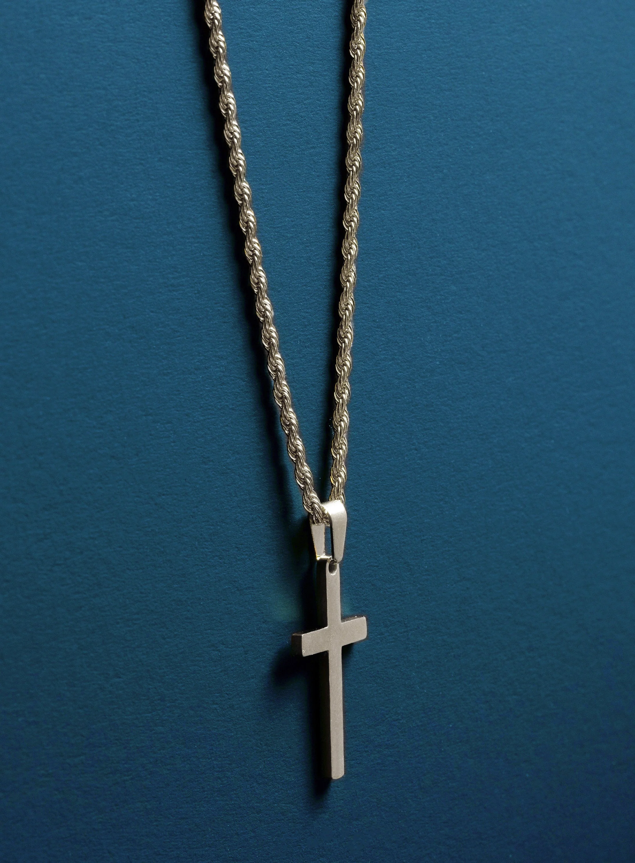 Waterproof Large Silver Cross Pendant - Image 8