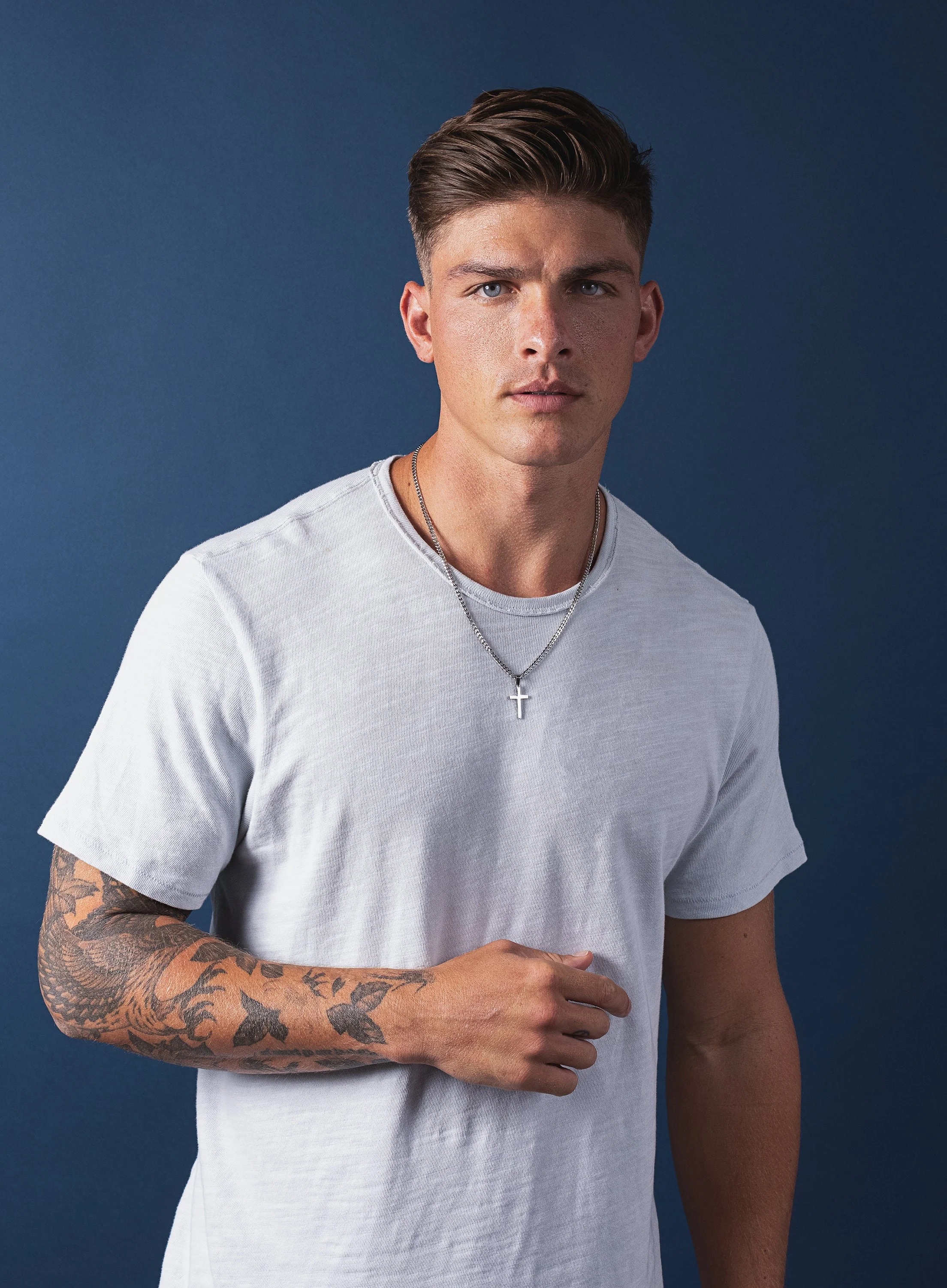 Waterproof Silver Cross Necklace for Men - Image 3