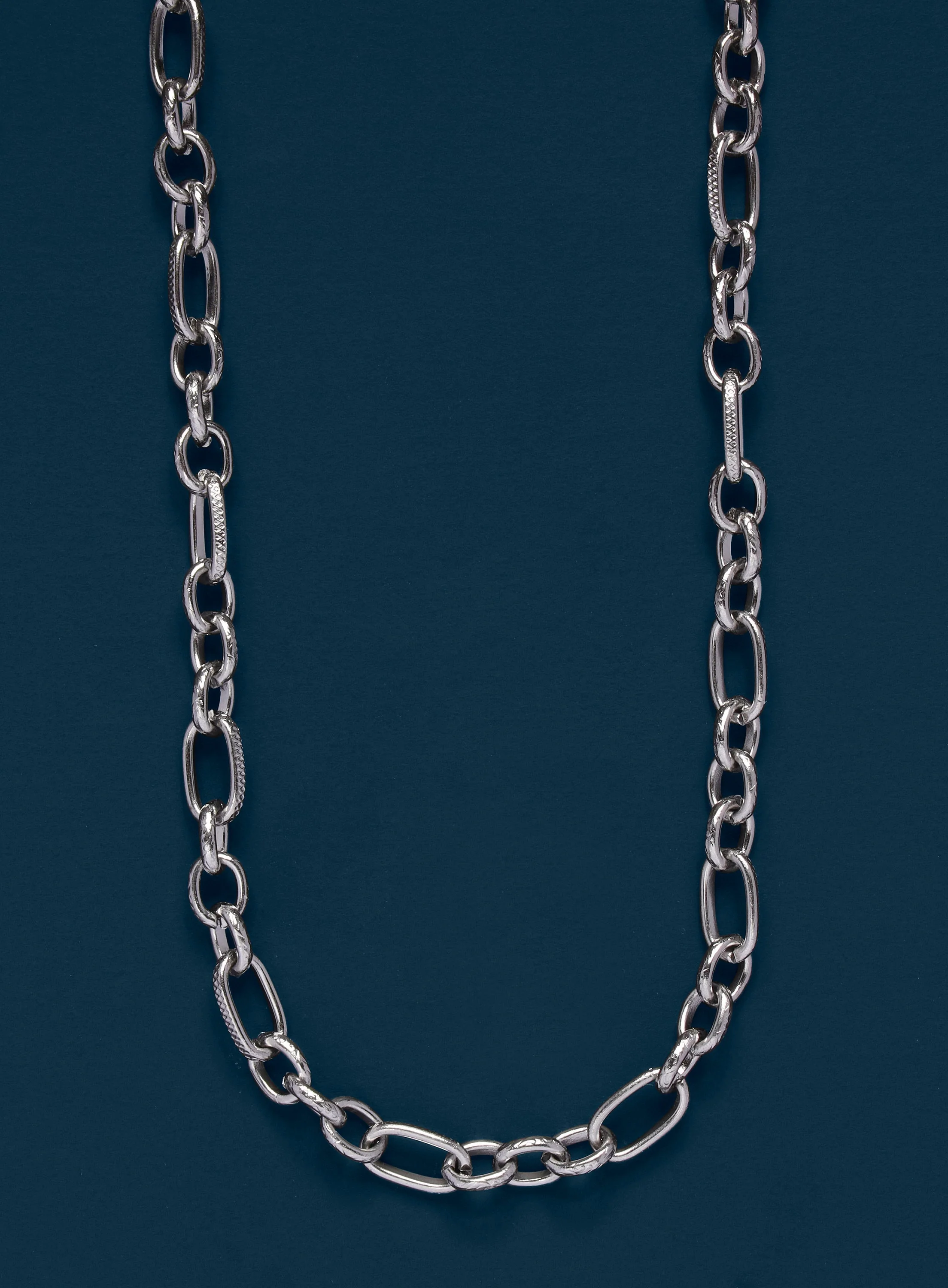 Waterproof 7mm 316L Stainless Steel Textured Cable Chain - Image 2